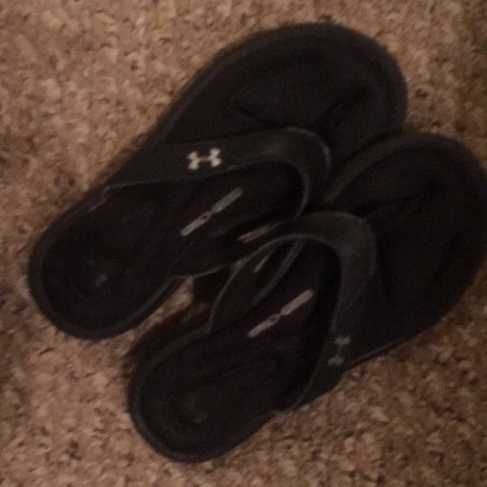 Under armour flip flops